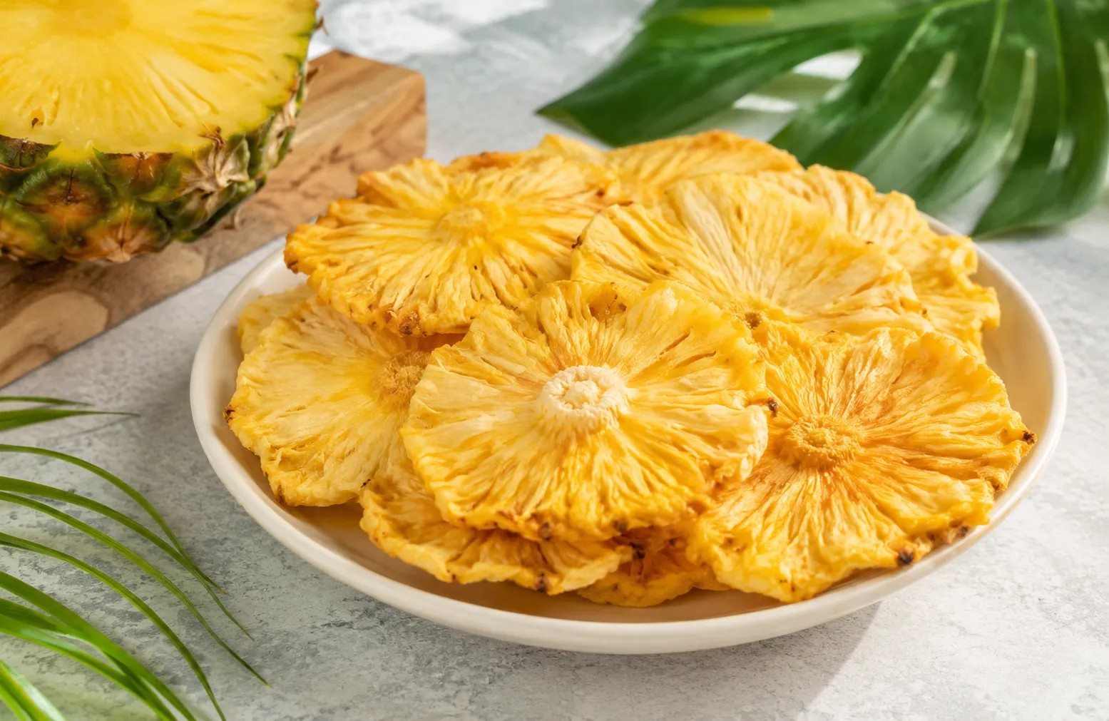 Vietnam dried pineapple products